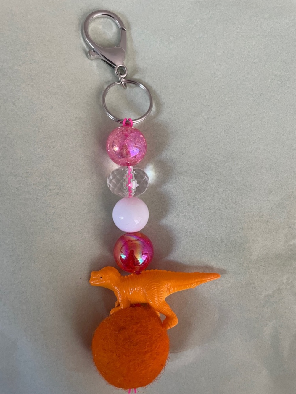 Kid’s entrepreneur shop Colorful Dinosaur Bead Keychain